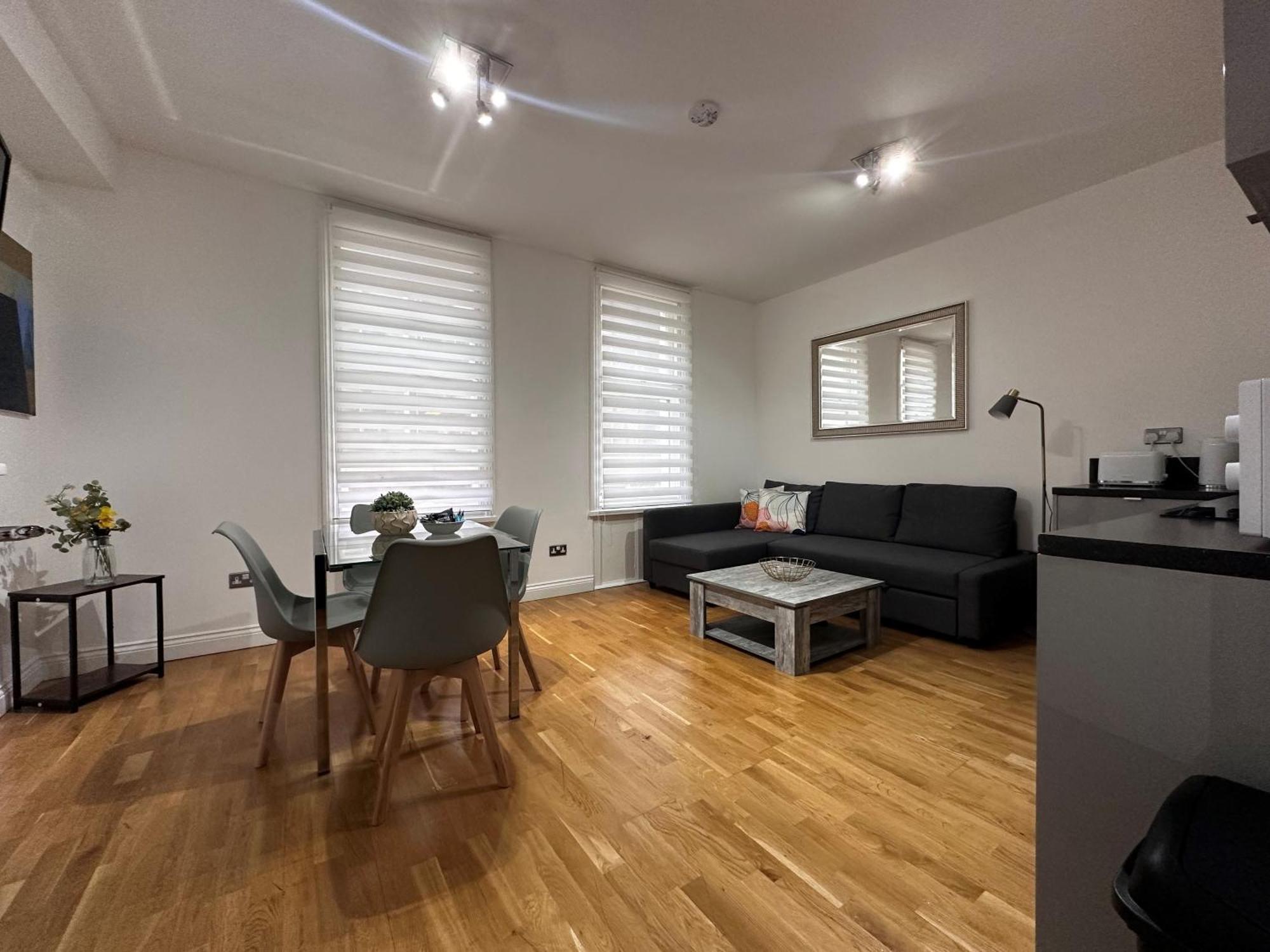 Apt 1, Soho Apartments 1St Floor By Indigo Flats لندن المظهر الخارجي الصورة