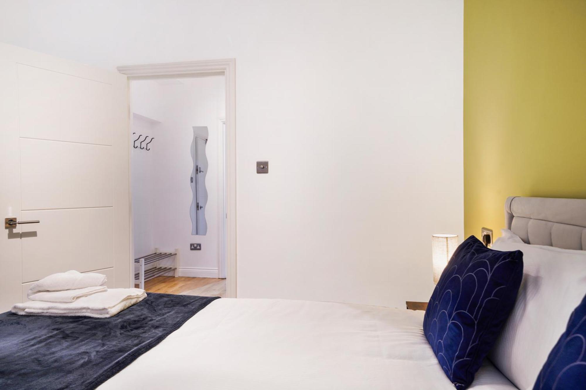 Apt 1, Soho Apartments 1St Floor By Indigo Flats لندن المظهر الخارجي الصورة